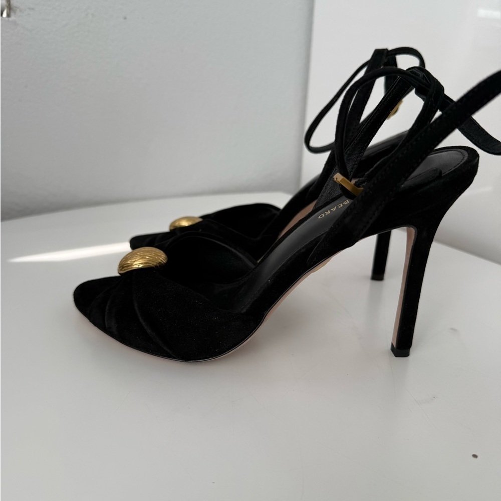 NWOT Veronica Beard Black Heels with Gold Detail size 7.5 - Picture 9 of 11
